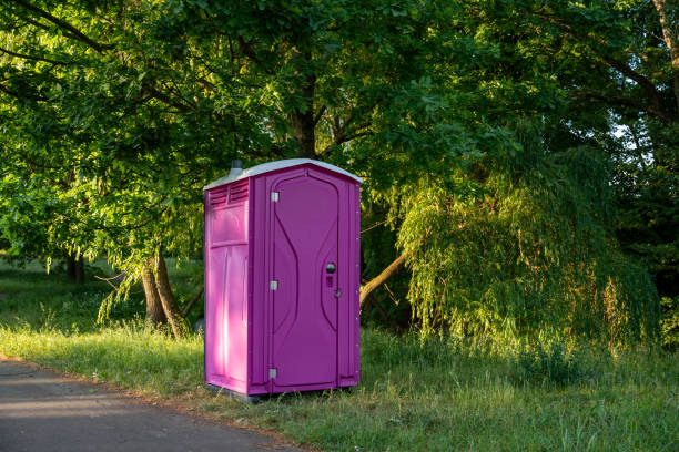 Best High-end porta potty rental  in Marshalltown, IA